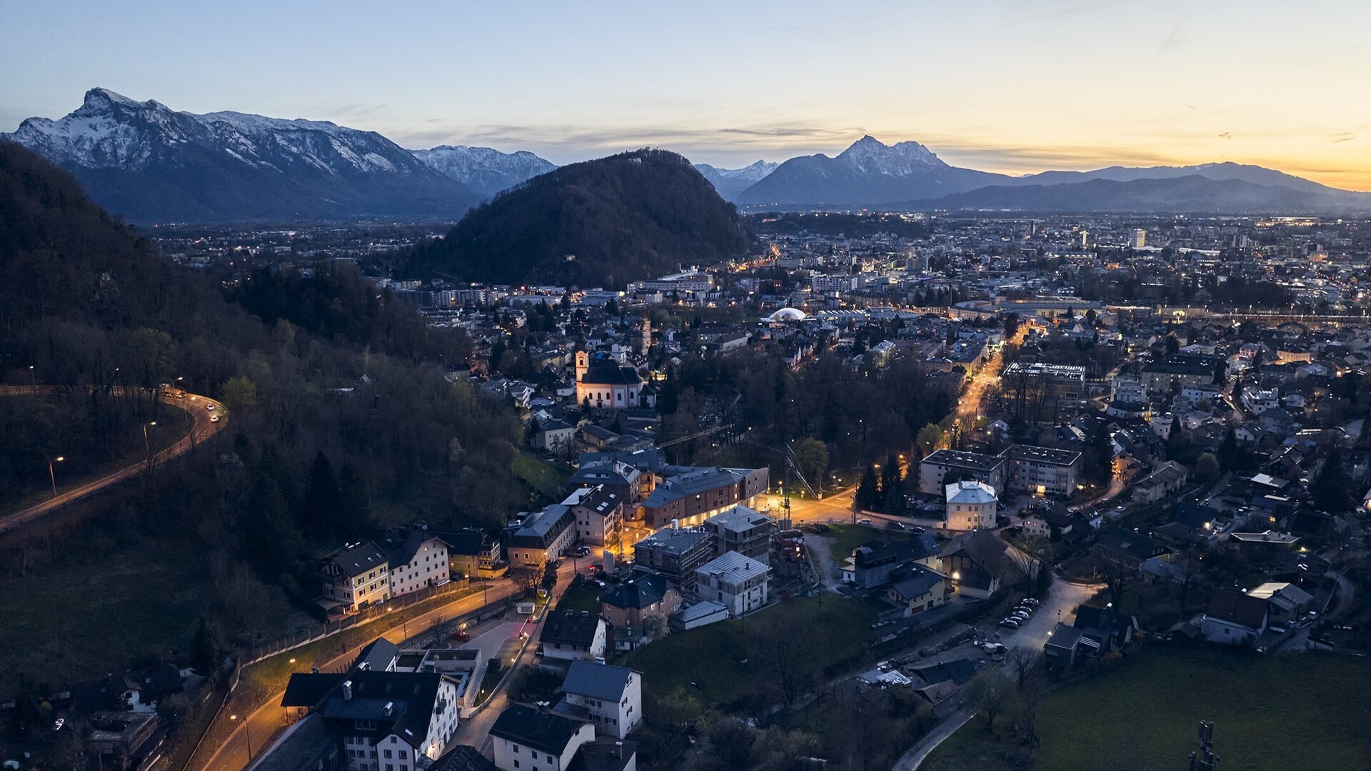 Myslik An den Mühlen in Gnigl Blick auf Salzburg